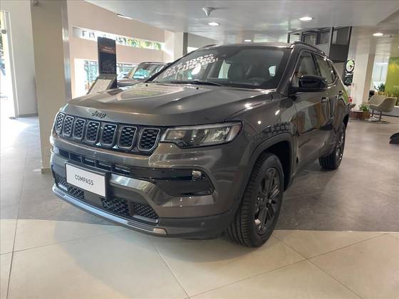 JEEP COMPASS 1.3 T270 TURBO FLEX LONGITUDE AT6 JEEP COMPASS 1.3 T270 TURBO FLEX LONGITUDE AT6
